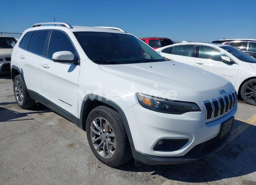 2019 Jeep Cherokee LATITUDE PLUS FWD (VIN 1C4PJLLNXKD290098) main photo