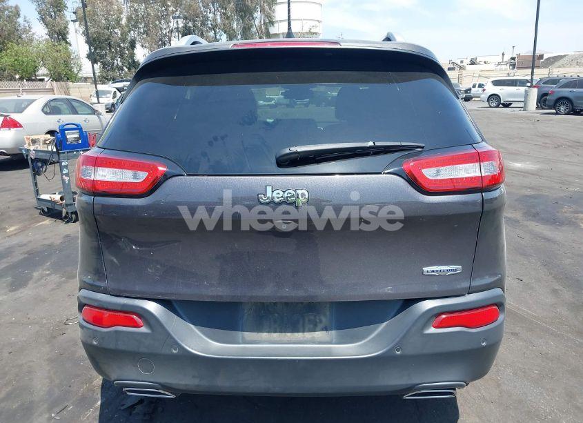 Photo 17 of 2018 Jeep Cherokee LATITUDE PLUS FWD (VIN 1C4PJLLX0JD523874)