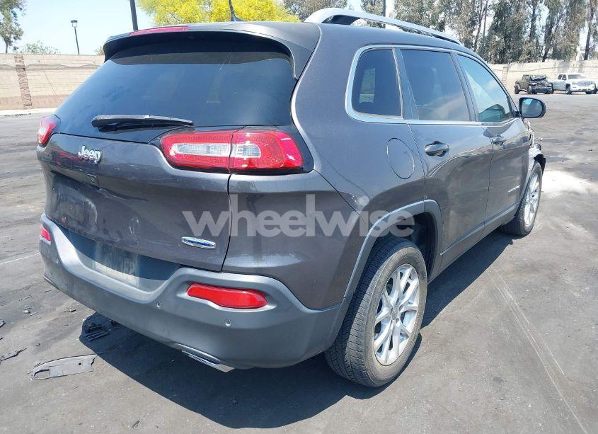 Photo 4 of 2018 Jeep Cherokee LATITUDE PLUS FWD (VIN 1C4PJLLX0JD523874)