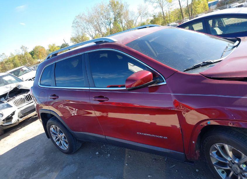 Photo 13 of 2019 Jeep Cherokee LATITUDE PLUS FWD (VIN 1C4PJLLX0KD241221)