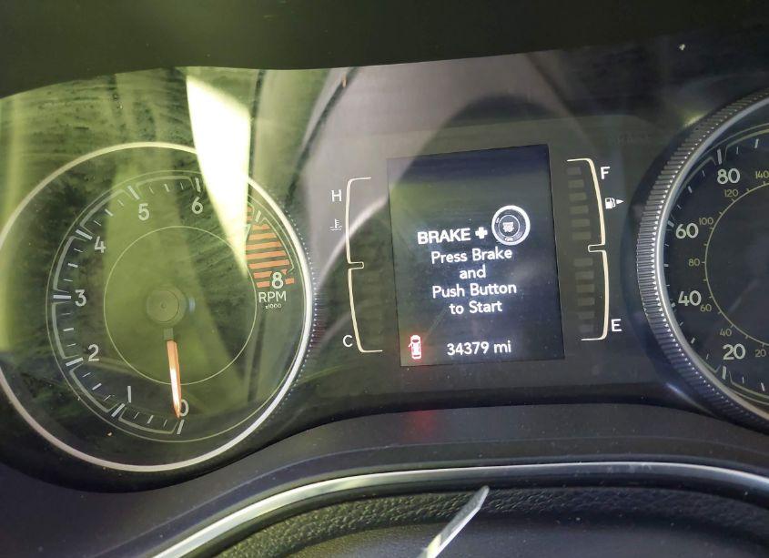 Photo 15 of 2019 Jeep Cherokee LATITUDE PLUS FWD (VIN 1C4PJLLX0KD241221)