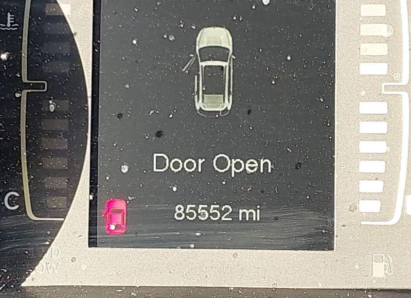 Photo 15 of 2018 Jeep Cherokee LATITUDE PLUS FWD (VIN 1C4PJLLX1JD580424)