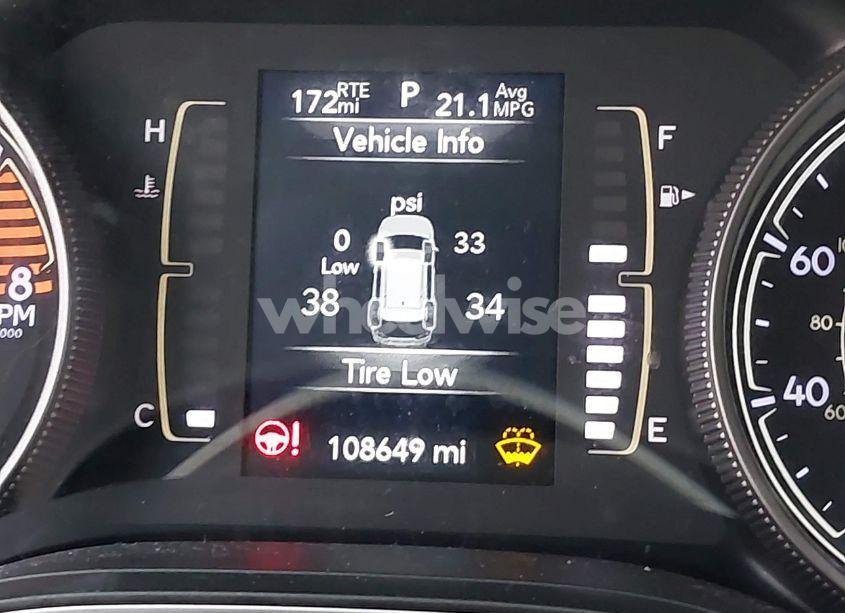 Photo 15 of 2019 Jeep Cherokee LATITUDE PLUS FWD (VIN 1C4PJLLX1KD241874)