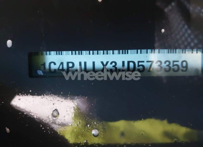 Photo 9 of 2018 Jeep Cherokee LATITUDE PLUS FWD (VIN 1C4PJLLX3JD573359)