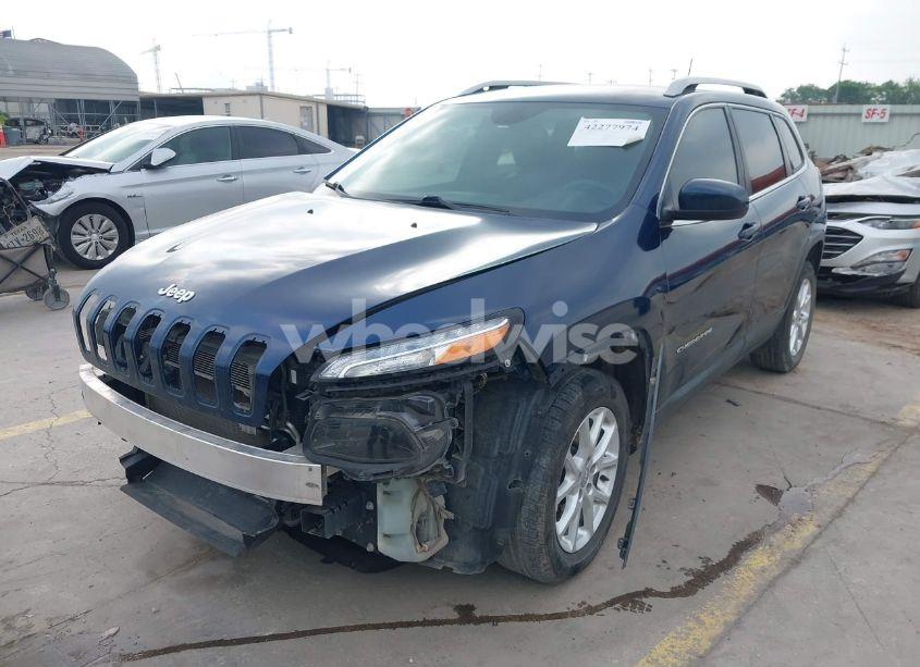 Photo 2 of 2018 Jeep Cherokee LATITUDE PLUS FWD (VIN 1C4PJLLX4JD557204)