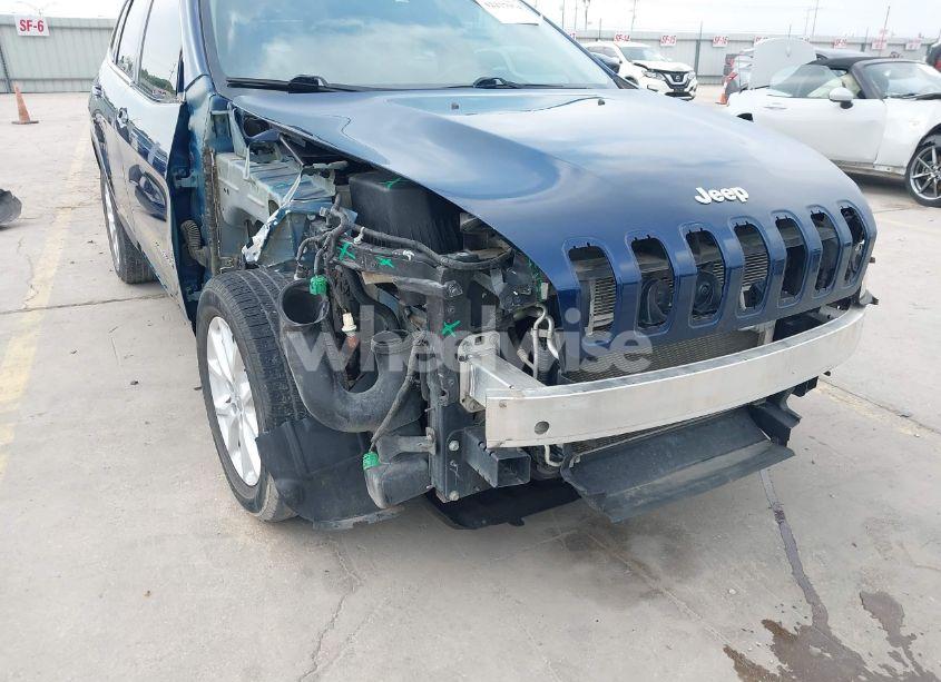 Photo 6 of 2018 Jeep Cherokee LATITUDE PLUS FWD (VIN 1C4PJLLX4JD557204)