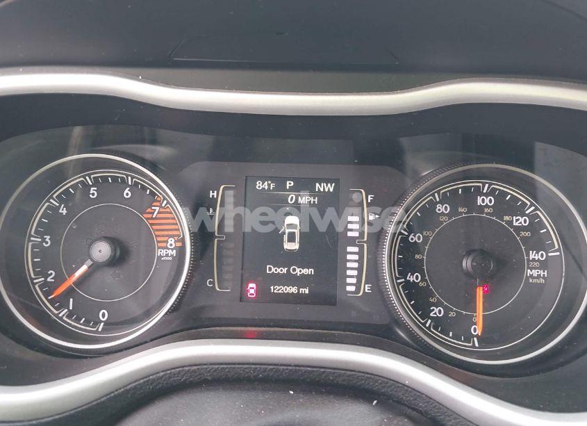 Photo 7 of 2018 Jeep Cherokee LATITUDE PLUS FWD (VIN 1C4PJLLX4JD557204)