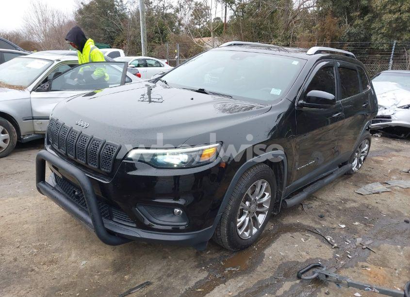 Photo 2 of 2020 Jeep Cherokee LATITUDE LUX FWD (VIN 1C4PJLLX4LD634463)