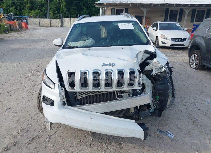 Photo 12 of 2018 Jeep Cherokee LATITUDE PLUS FWD (VIN 1C4PJLLX5JD511784)