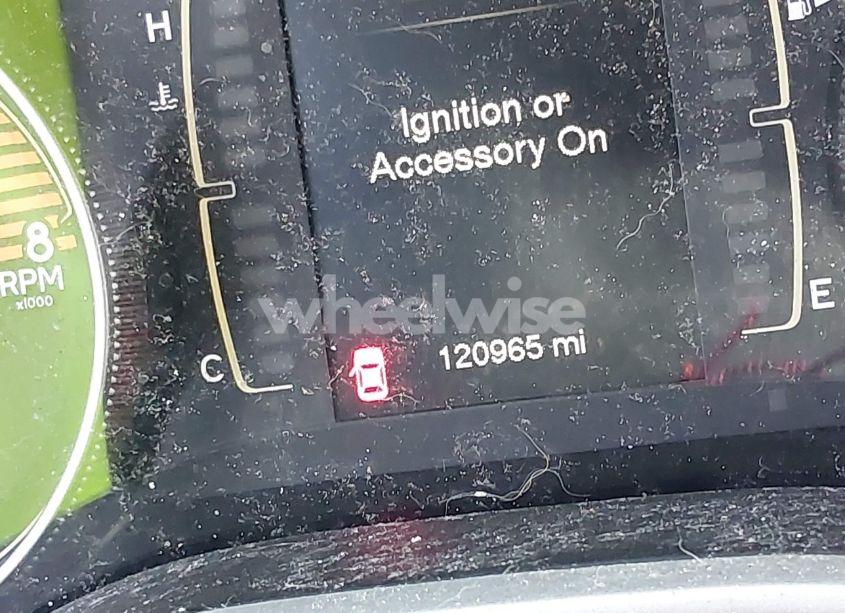 Photo 15 of 2018 Jeep Cherokee LATITUDE PLUS FWD (VIN 1C4PJLLX5JD511784)