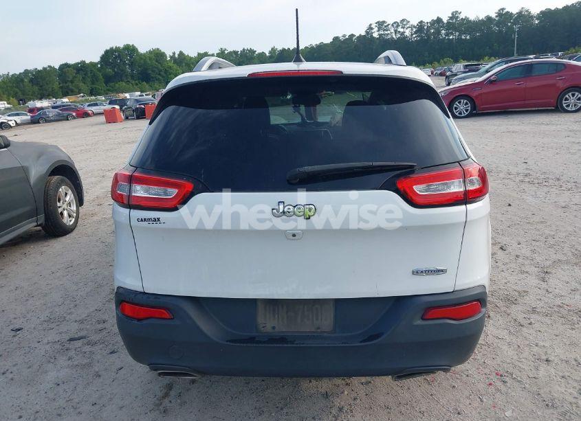 Photo 16 of 2018 Jeep Cherokee LATITUDE PLUS FWD (VIN 1C4PJLLX5JD511784)