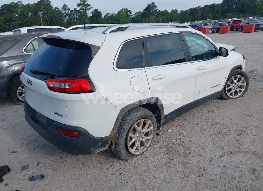Photo 4 of 2018 Jeep Cherokee LATITUDE PLUS FWD (VIN 1C4PJLLX5JD511784)