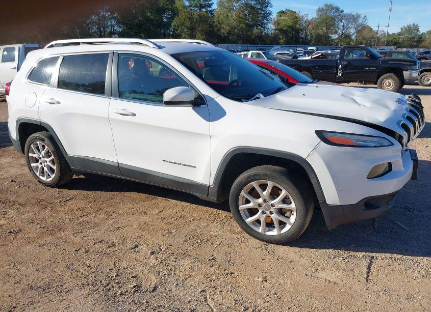2018 Jeep Cherokee LATITUDE PLUS FWD (VIN 1C4PJLLX8JD511679) main photo