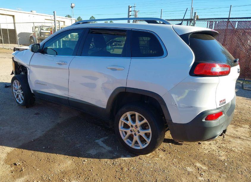 Photo 3 of 2018 Jeep Cherokee LATITUDE PLUS FWD (VIN 1C4PJLLX8JD511679)
