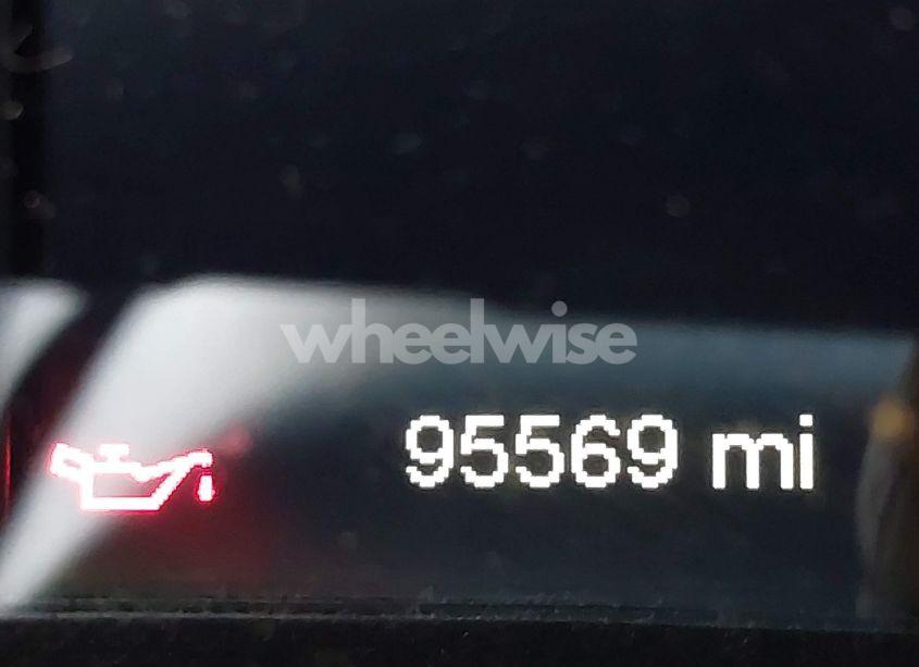 Photo 15 of 2018 Jeep Cherokee LATITUDE PLUS FWD (VIN 1C4PJLLXXJD606504)