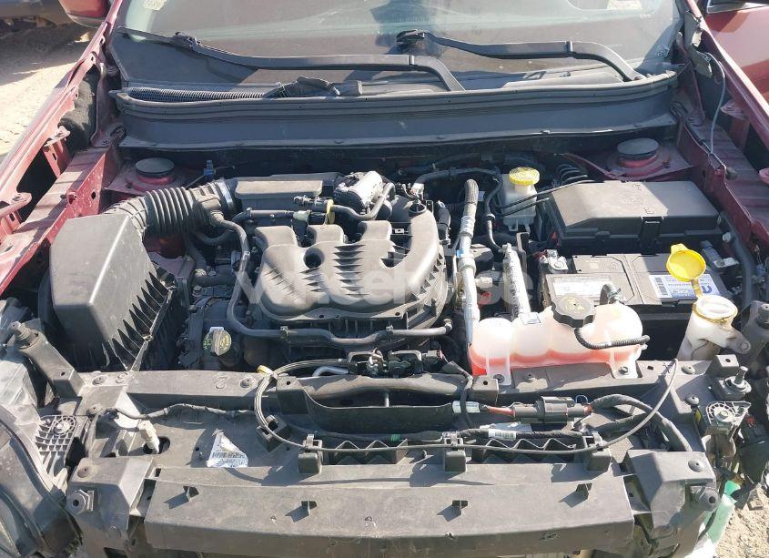 Photo 10 of 2019 Jeep Cherokee LATITUDE PLUS FWD (VIN 1C4PJLLXXKD120325)