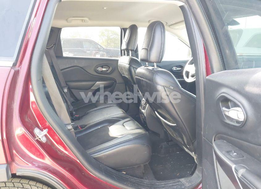 Photo 8 of 2019 Jeep Cherokee LATITUDE PLUS FWD (VIN 1C4PJLLXXKD120325)