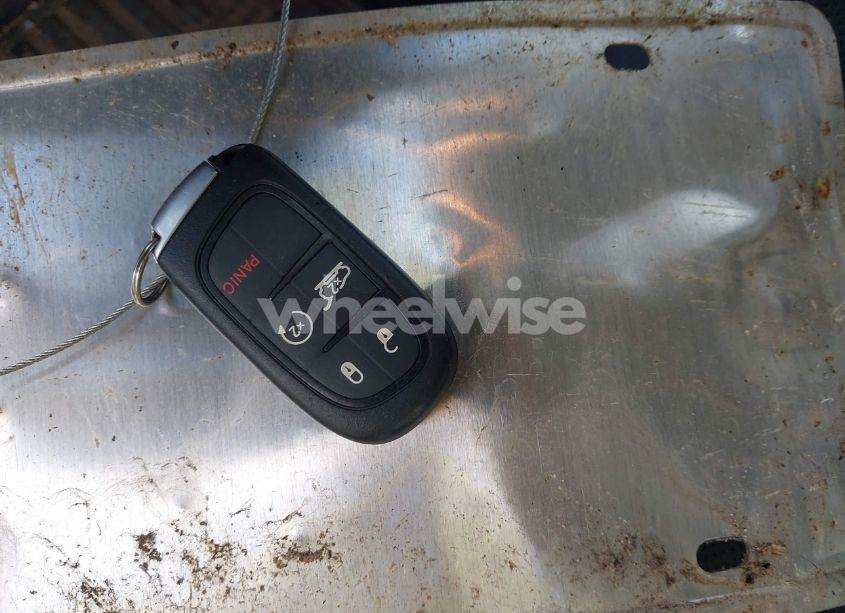 Photo 11 of 2021 Jeep Cherokee LATITUDE LUX FWD (VIN 1C4PJLMX1MD221030)