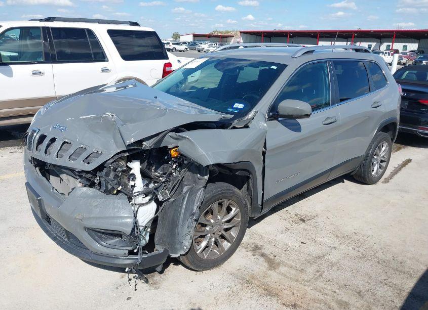 Photo 2 of 2021 Jeep Cherokee LATITUDE LUX FWD (VIN 1C4PJLMX4MD134237)