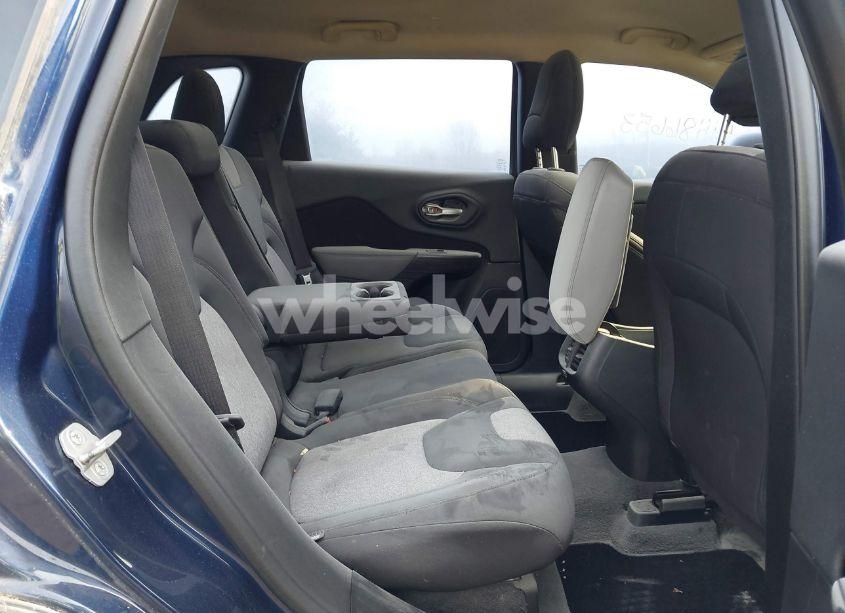 Photo 8 of 2014 Jeep Cherokee SPORT (VIN 1C4PJMAB0EW142064)