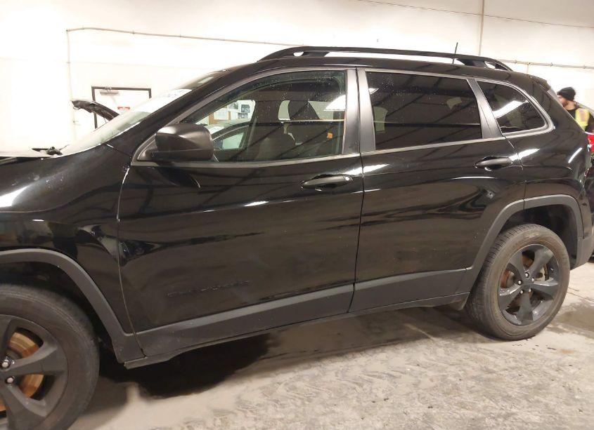 Photo 15 of 2017 Jeep Cherokee ALTITUDE 4X4 (VIN 1C4PJMAB0HW509940)