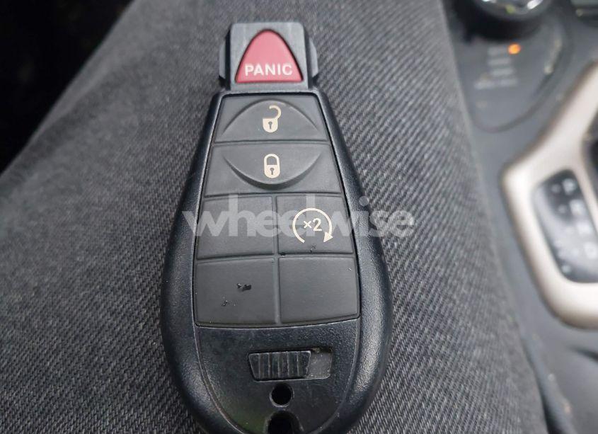 Photo 11 of 2014 Jeep Cherokee SPORT (VIN 1C4PJMAB1EW140193)