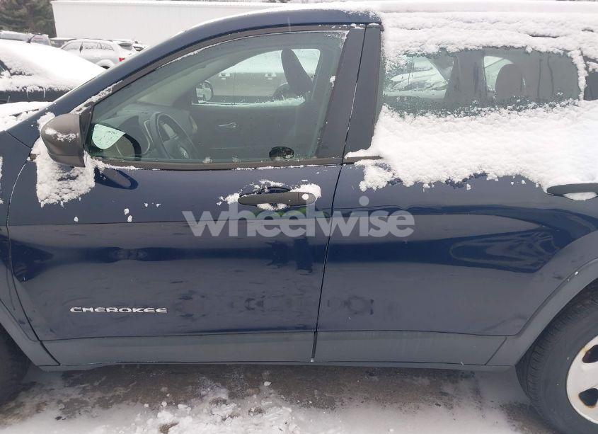 Photo 14 of 2014 Jeep Cherokee SPORT (VIN 1C4PJMAB1EW140193)