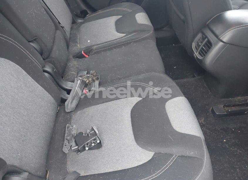 Photo 8 of 2014 Jeep Cherokee SPORT (VIN 1C4PJMAB1EW140193)