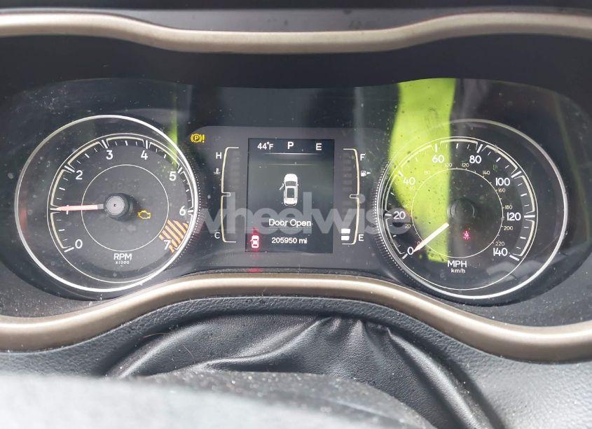 Photo 7 of 2014 Jeep Cherokee SPORT (VIN 1C4PJMAB1EW264402)