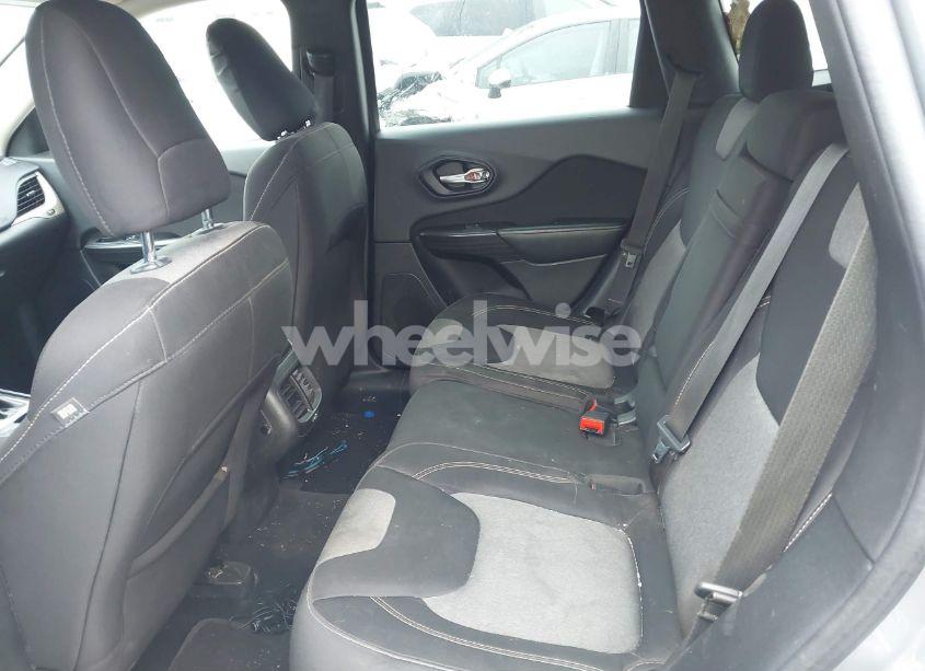 Photo 8 of 2014 Jeep Cherokee SPORT (VIN 1C4PJMAB1EW264402)