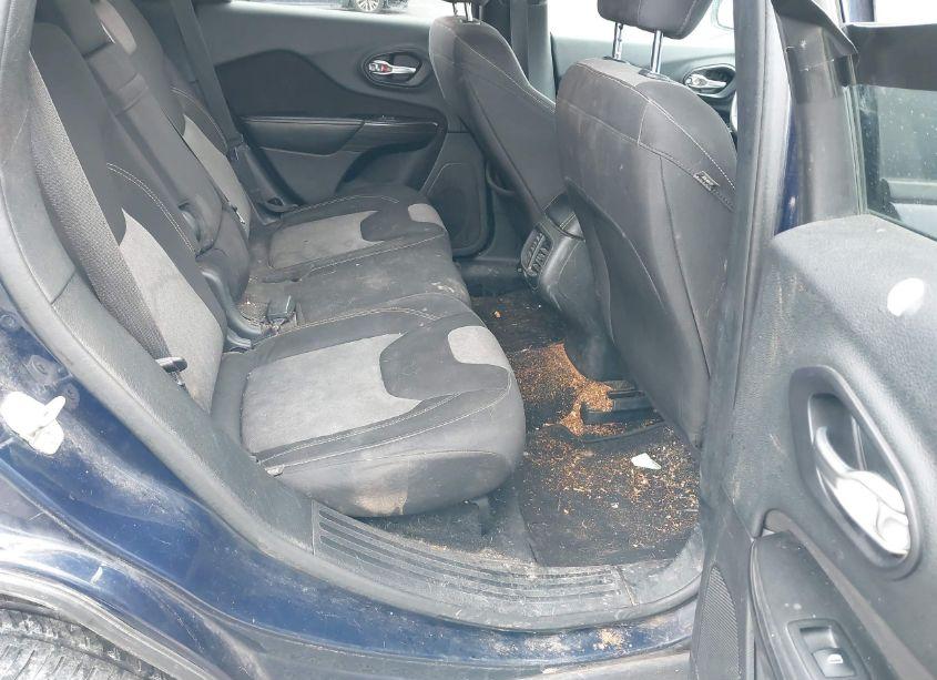 Photo 8 of 2014 Jeep Cherokee SPORT (VIN 1C4PJMAB1EW273035)