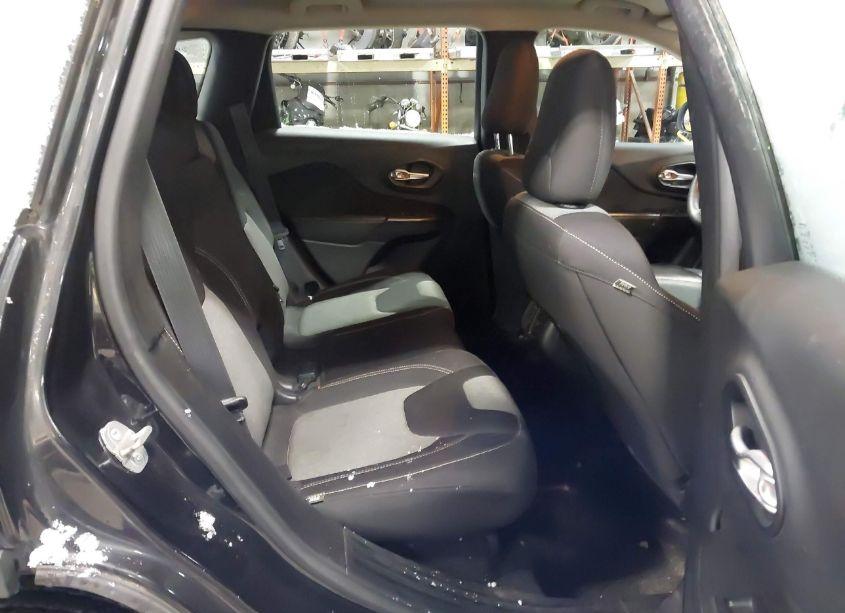 Photo 8 of 2014 Jeep Cherokee SPORT (VIN 1C4PJMAB1EW295083)