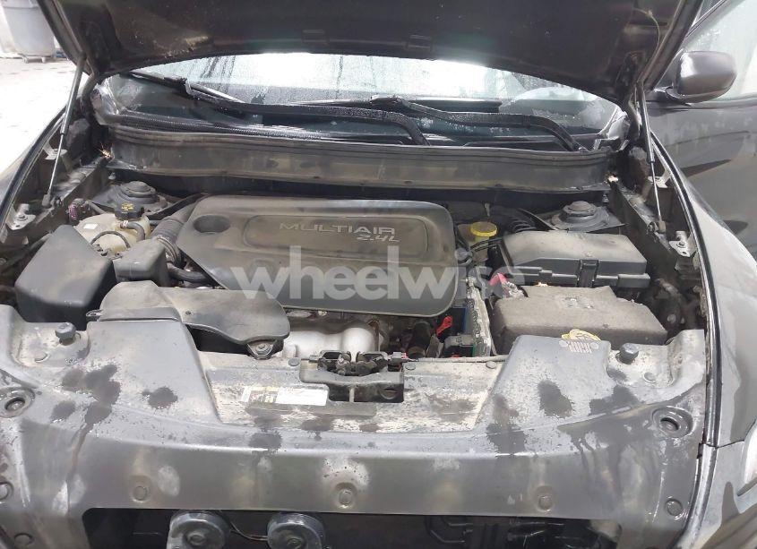 Photo 10 of 2015 Jeep Cherokee SPORT (VIN 1C4PJMAB1FW594378)