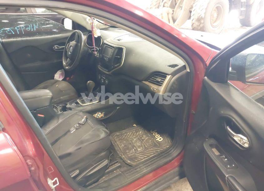 Photo 5 of 2015 Jeep Cherokee SPORT (VIN 1C4PJMAB1FW708816)