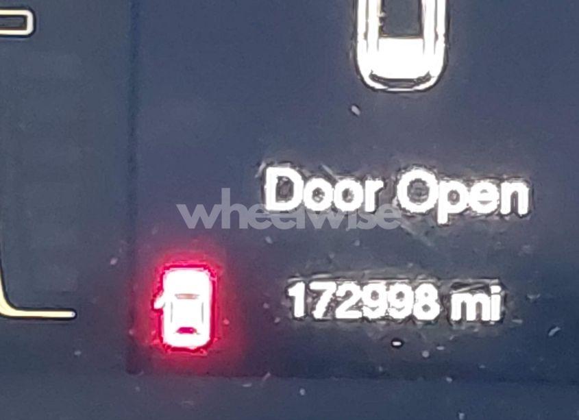 Photo 15 of 2015 Jeep Cherokee SPORT (VIN 1C4PJMAB1FW738625)