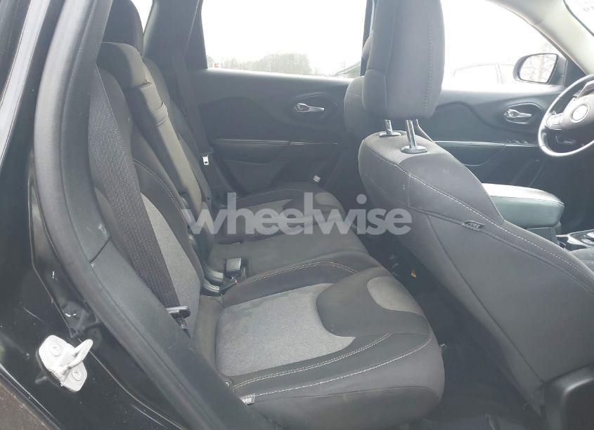 Photo 8 of 2016 Jeep Cherokee SPORT (VIN 1C4PJMAB1GW214523)