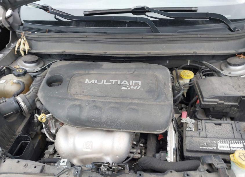 Photo 10 of 2016 Jeep Cherokee SPORT (VIN 1C4PJMAB1GW366320)