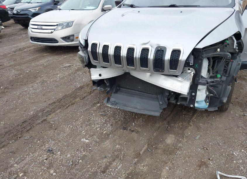 Photo 6 of 2016 Jeep Cherokee SPORT (VIN 1C4PJMAB1GW366320)