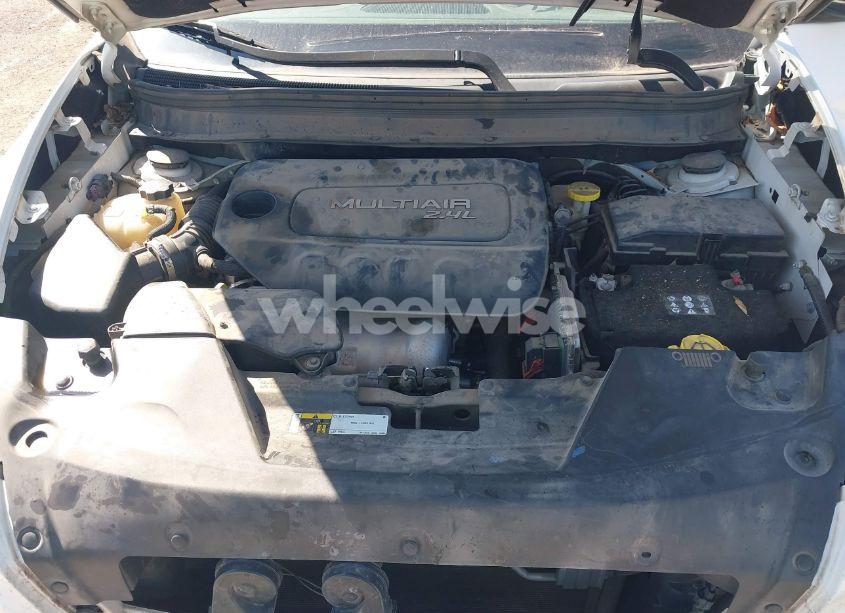 Photo 10 of 2017 Jeep Cherokee SPORT 4X4 (VIN 1C4PJMAB1HW668725)