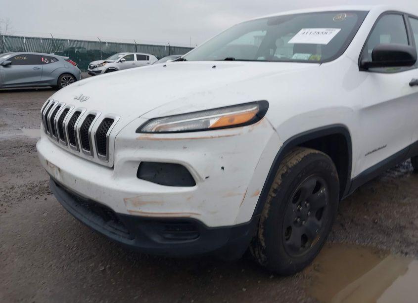 Photo 6 of 2014 Jeep Cherokee SPORT (VIN 1C4PJMAB2EW264067)