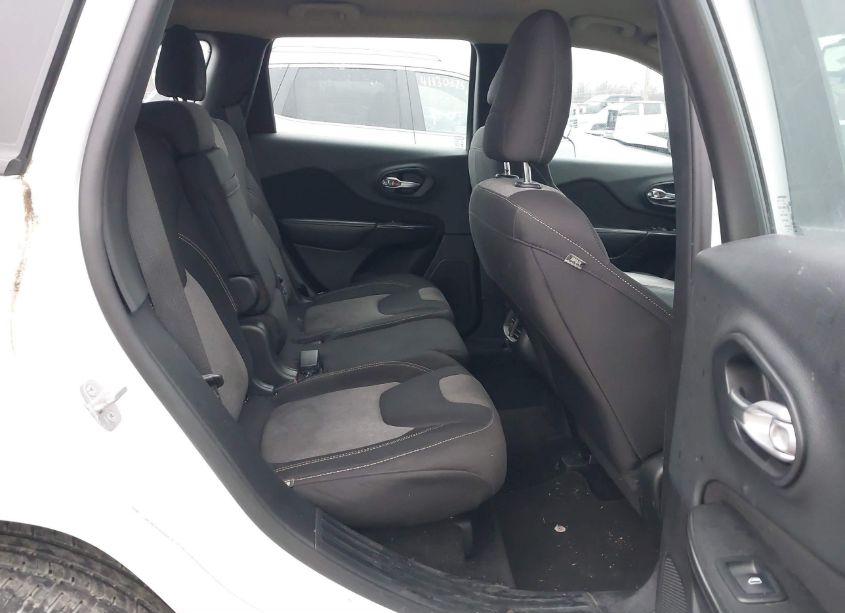 Photo 8 of 2014 Jeep Cherokee SPORT (VIN 1C4PJMAB2EW264067)