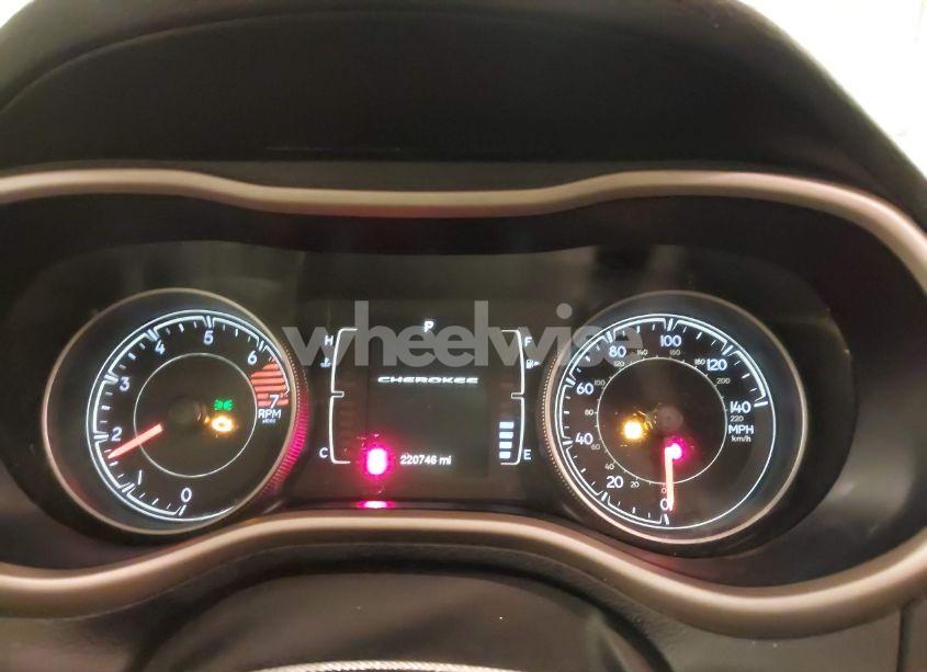 Photo 7 of 2016 Jeep Cherokee SPORT (VIN 1C4PJMAB2GW175814)