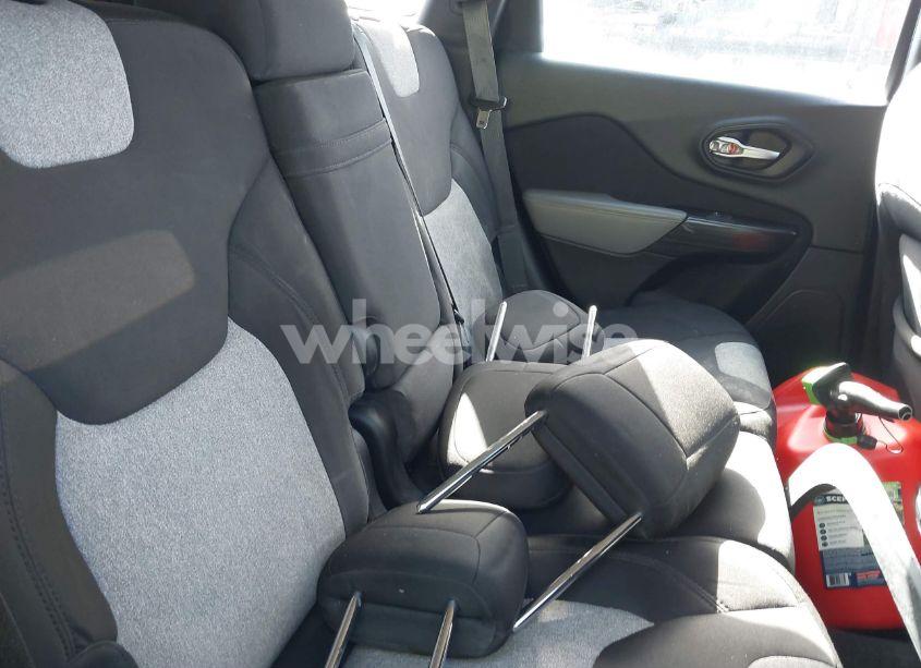 Photo 8 of 2014 Jeep Cherokee SPORT (VIN 1C4PJMAB3EW272534)