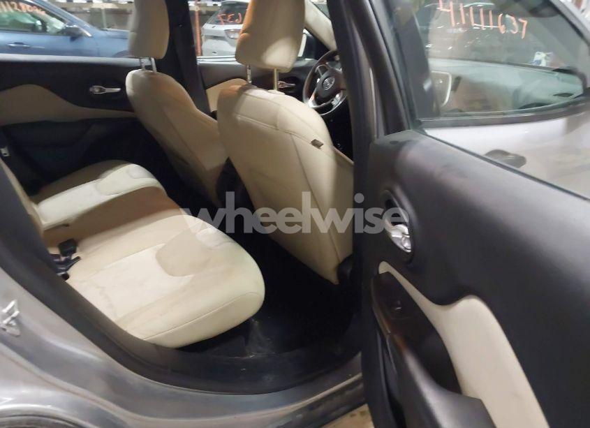 Photo 8 of 2016 Jeep Cherokee SPORT (VIN 1C4PJMAB3GW178575)