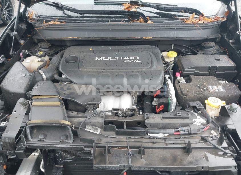 Photo 10 of 2016 Jeep Cherokee SPORT (VIN 1C4PJMAB3GW193691)