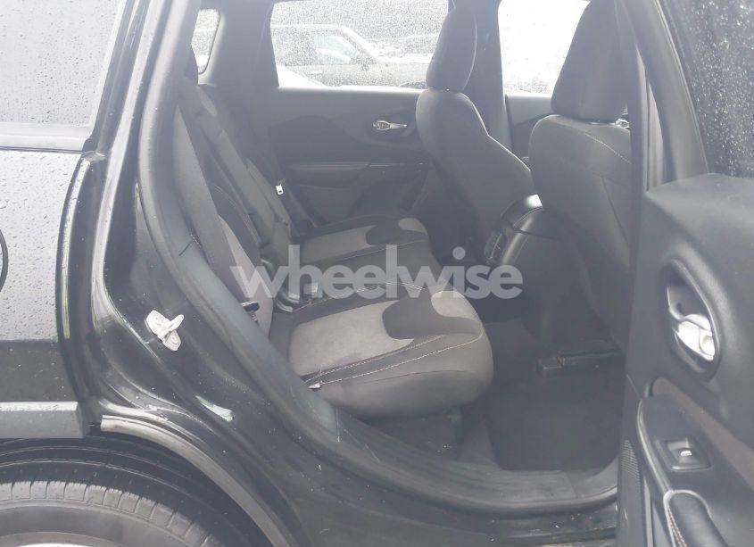 Photo 8 of 2016 Jeep Cherokee SPORT (VIN 1C4PJMAB3GW193691)