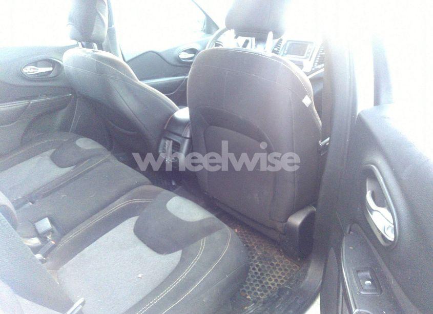 Photo 8 of 2016 Jeep Cherokee SPORT (VIN 1C4PJMAB3GW252867)