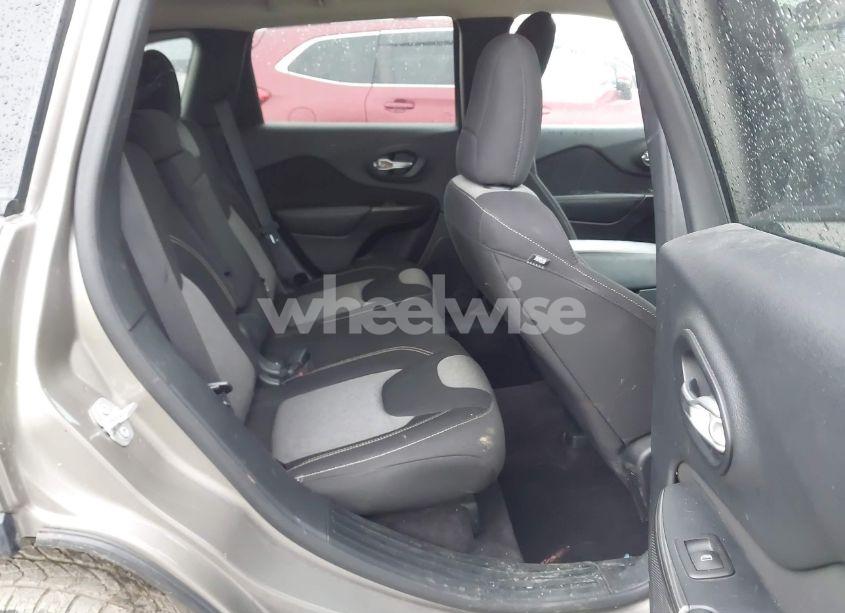 Photo 8 of 2016 Jeep Cherokee SPORT (VIN 1C4PJMAB3GW286341)