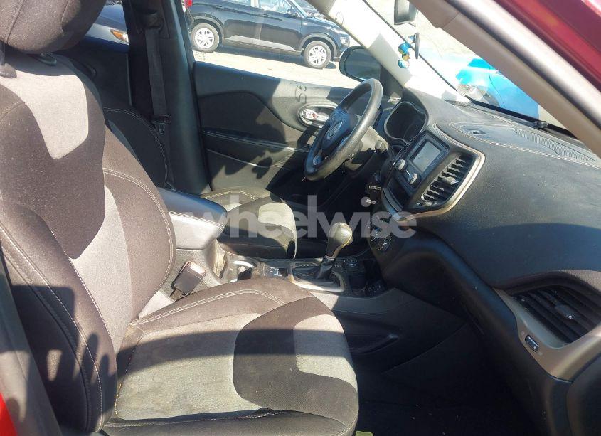 Photo 5 of 2015 Jeep Cherokee SPORT (VIN 1C4PJMAB4FW558510)