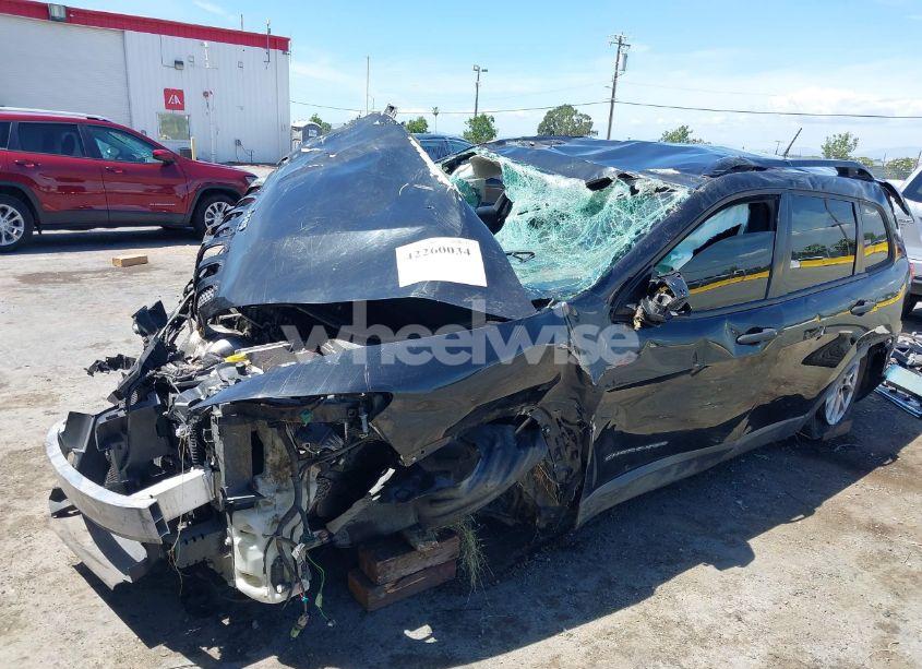 Photo 6 of 2016 Jeep Cherokee SPORT (VIN 1C4PJMAB4GW153118)